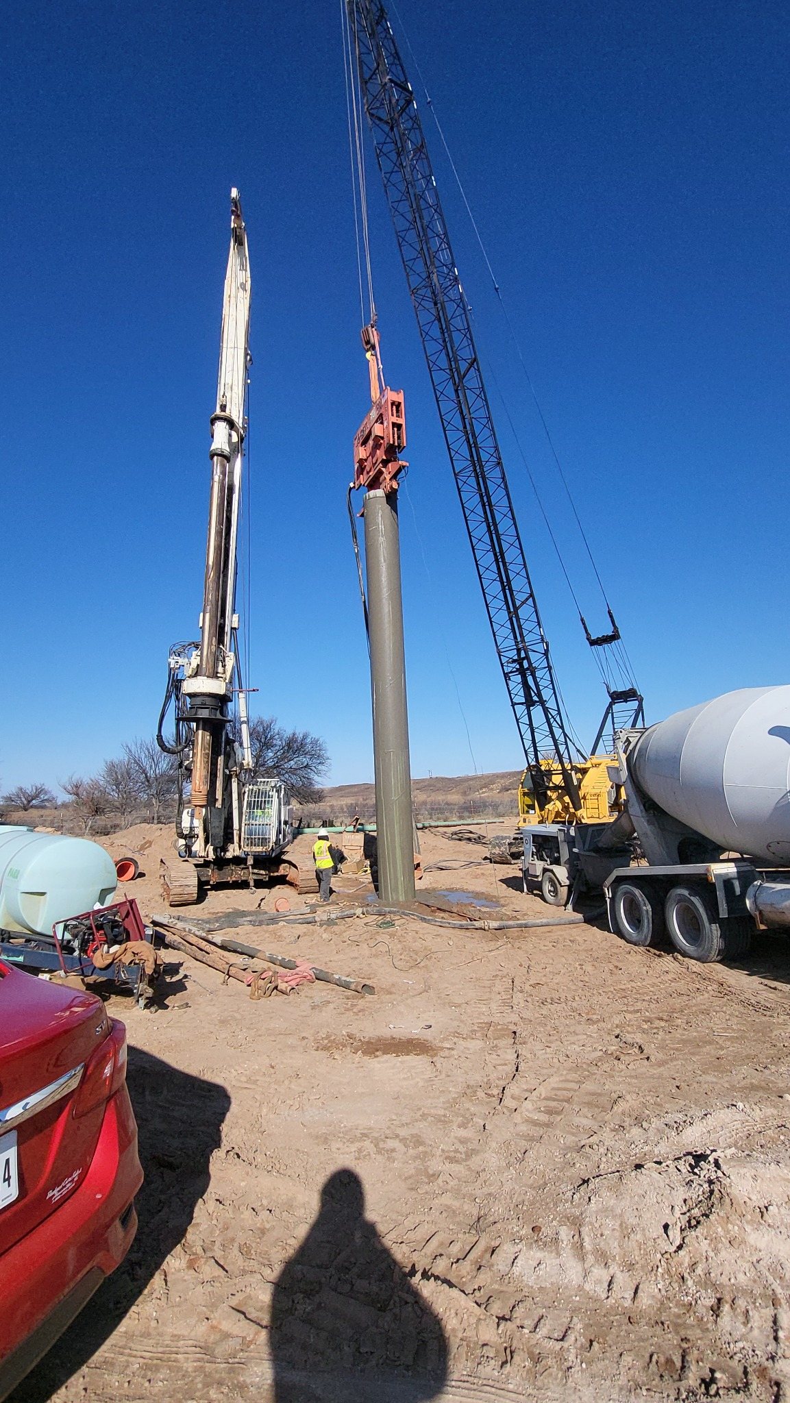 Drilled shaft crane and casing operations